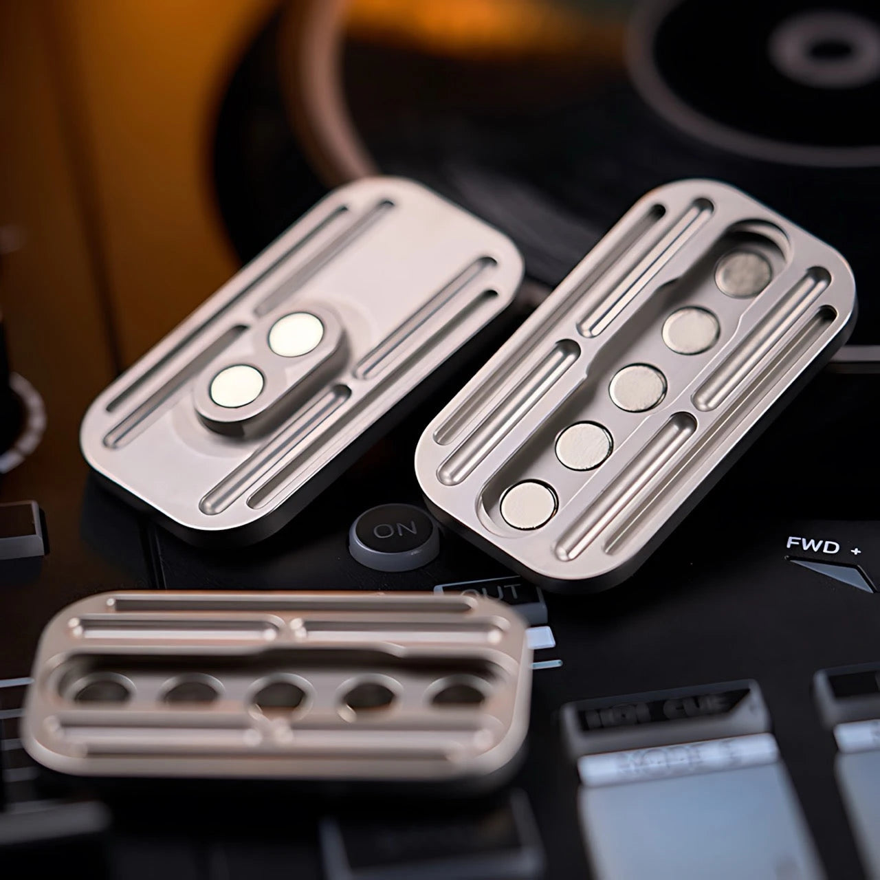 01EDC Magnetic 3 Stack